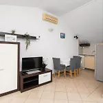 Διαμέρισμα Den