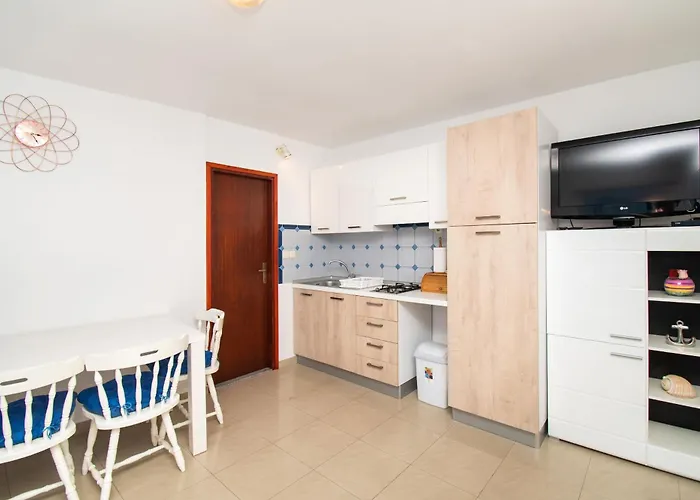 Den Apartamento Tribalj